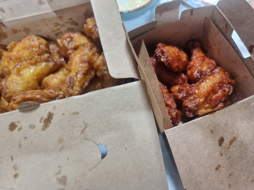 교촌치킨 경희대점 3