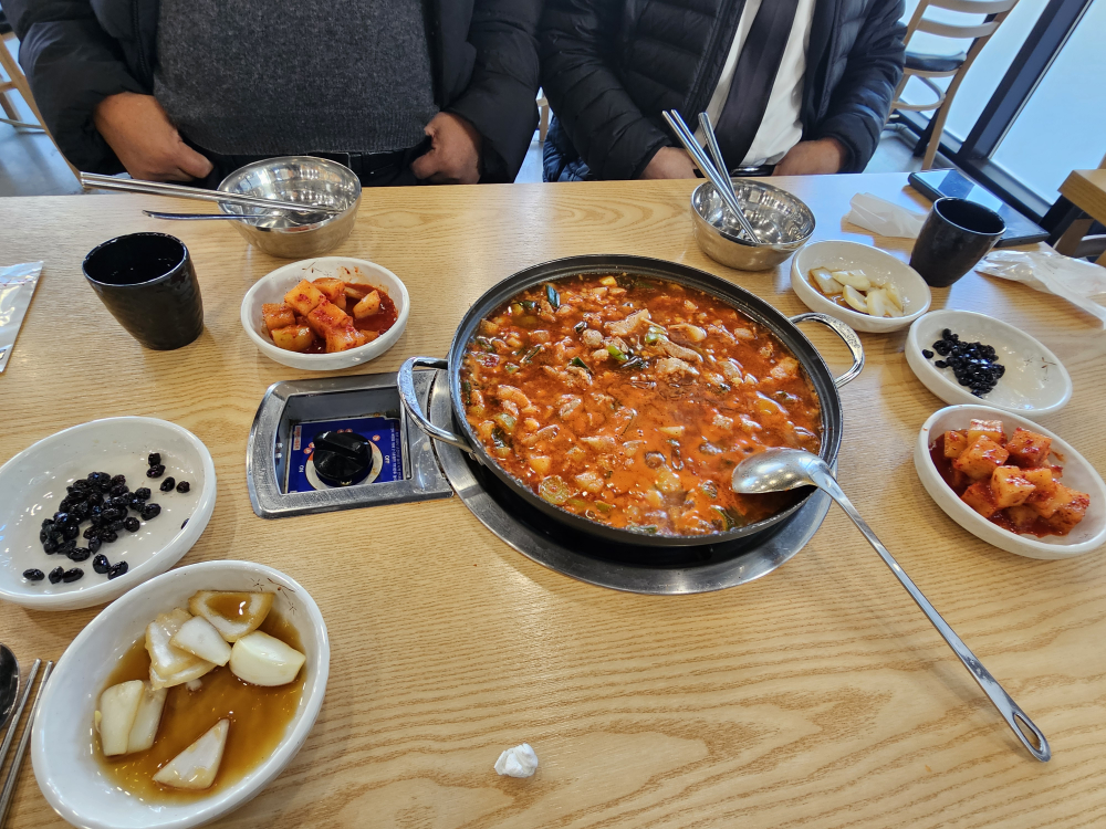 Wachonsikdang samdeokjeom (와촌식당 삼덕점) 1