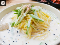 엄마손칼국수 2