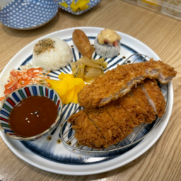 Miseuteochobapjinwoljeom (미스터초밥진월점) 2