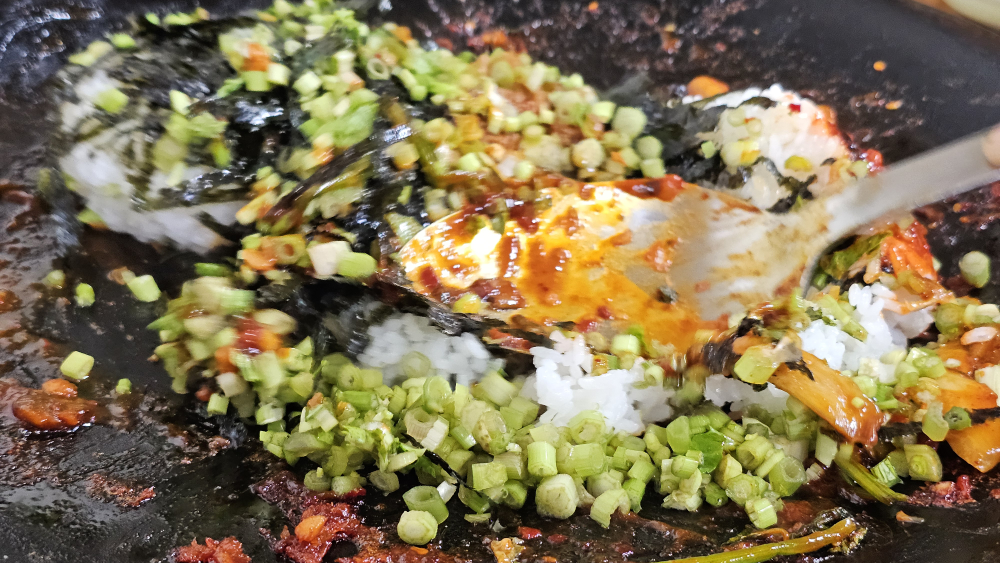 Sudongmegimaeuntang (수동메기매운탕) 3