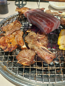 명륜진사갈비 서울동묘점 대표 사진