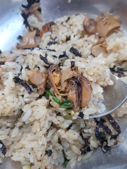 Deungdaesikdang (등대식당) 1