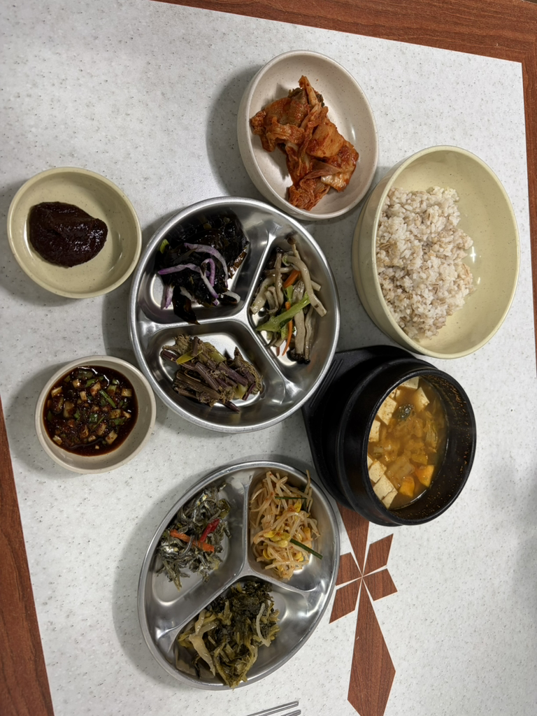 Samtaegisikdang (삼태기식당) 2