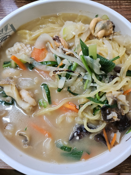 Jeongtongjjajang (정통짜장) 3