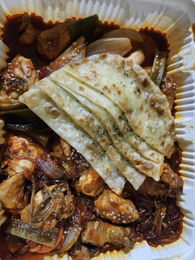 Dodojjimdak (도도찜닭) 1