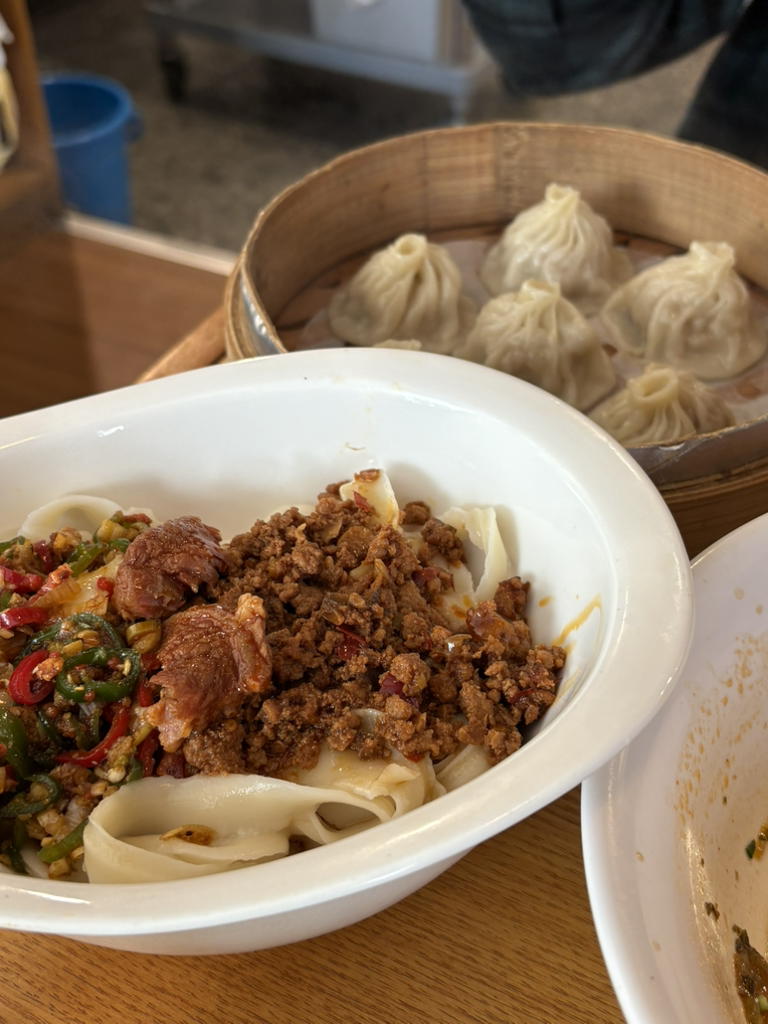 Cheonghwauyukdosangmyeon (청화우육도삭면) 1
