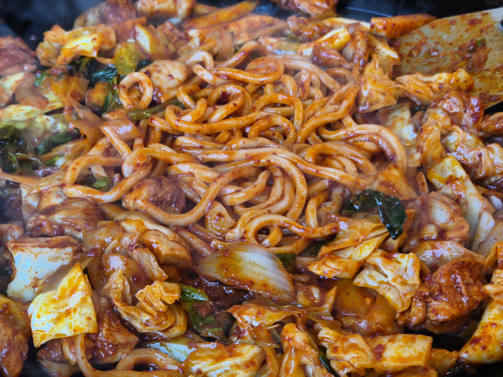 Somunnan jeongtongdakgalbi (소문난 정통닭갈비) 3