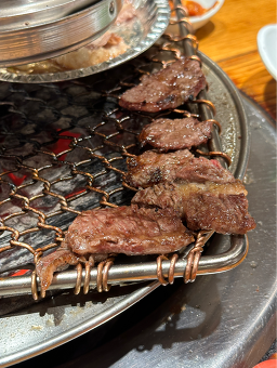 한우타운숯불구이정육식당 대표 사진
