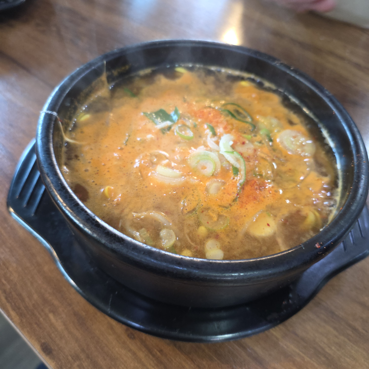 Sattoseolleongtang (사또설렁탕) 1