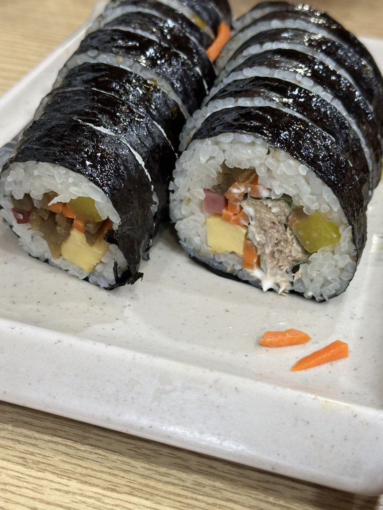 Gimbapcheonguksineumjeom (김밥천국신음점) 2