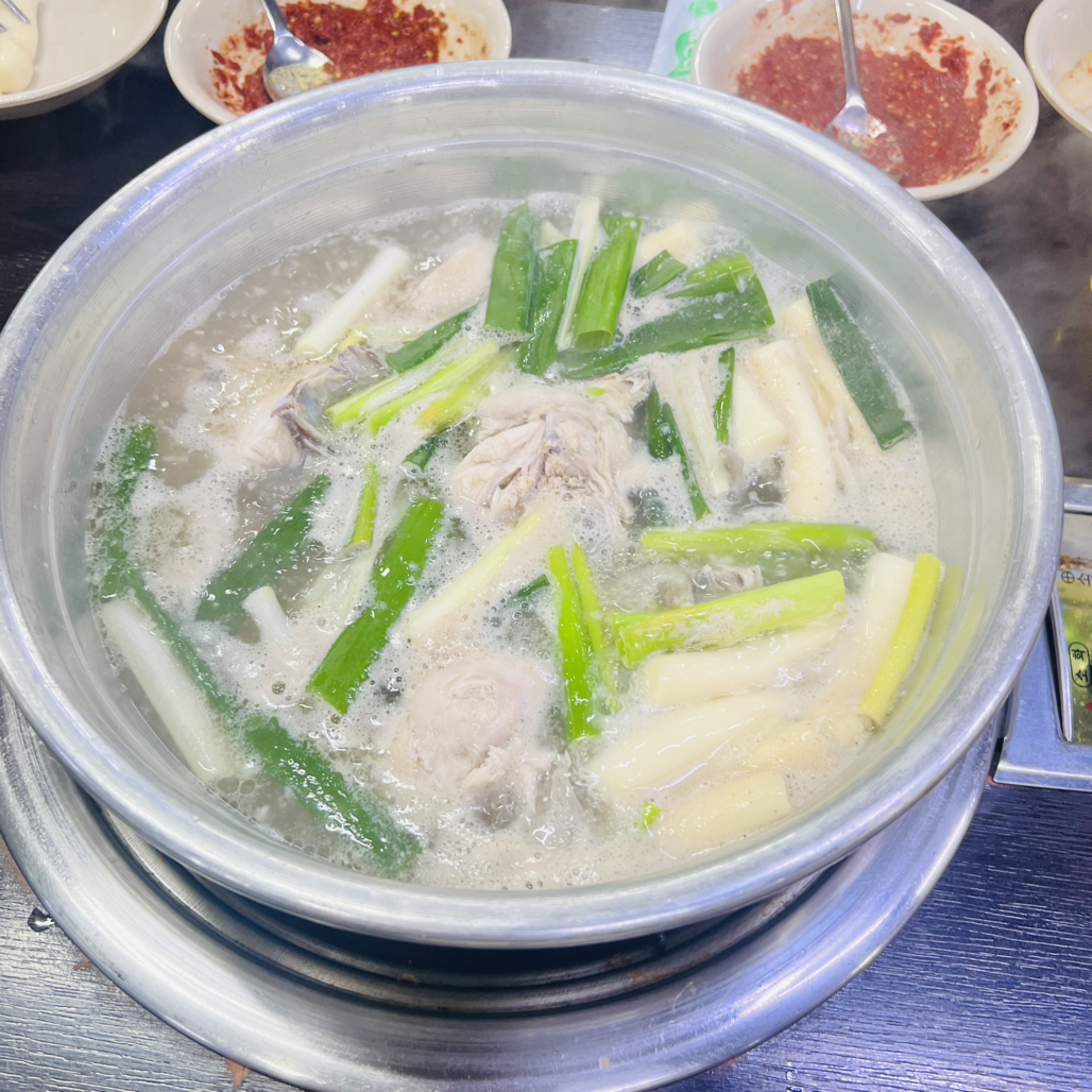 Jinwonjodakhanmari (진원조닭한마리) 3