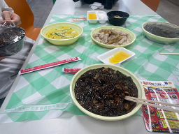 Hwangjejaengbanjjajang (황제쟁반짜장) 1