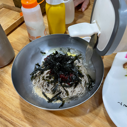 Guldarimakguksu (굴다리막국수) 3