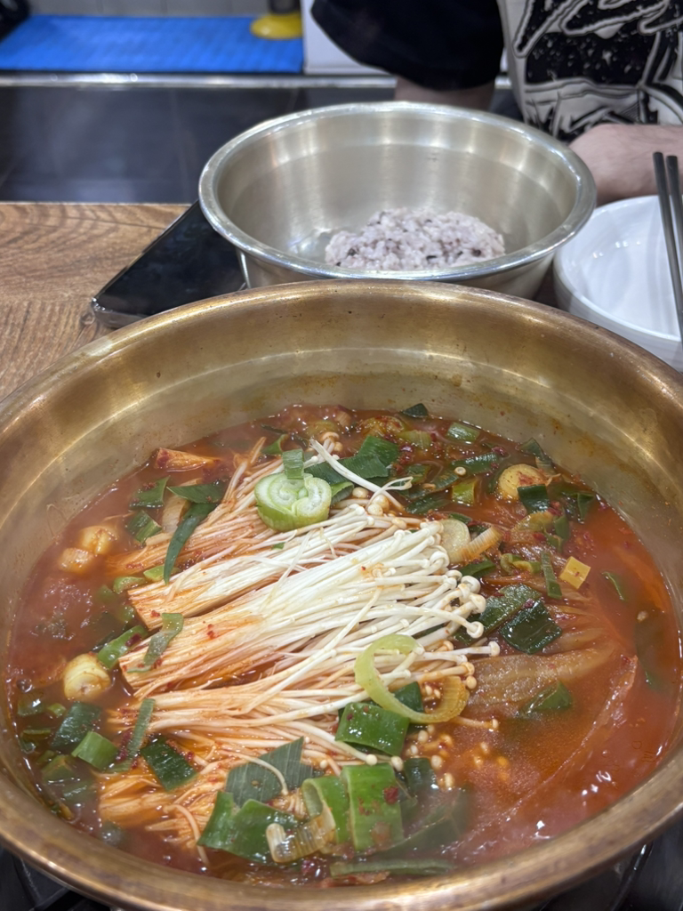 탕마루김치찌개 1