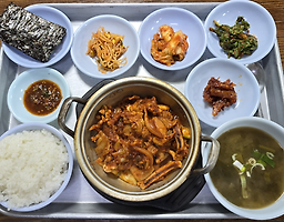 Jeongganesikdang (정가네식당) 1