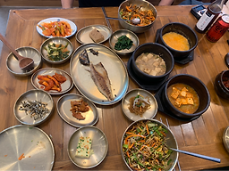 Boknaminekkongdangboribap (복남이네꽁당보리밥) 1