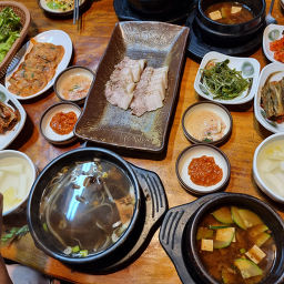 Seonnyeowanamukkunsundubu (선녀와나무꾼순두부) 2