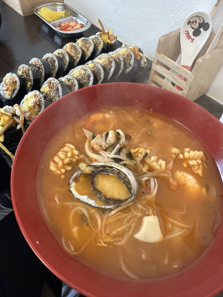 똘네김밥 사진 3