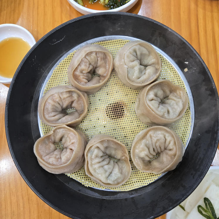 Soemongmakguksu (쇠목막국수) 1