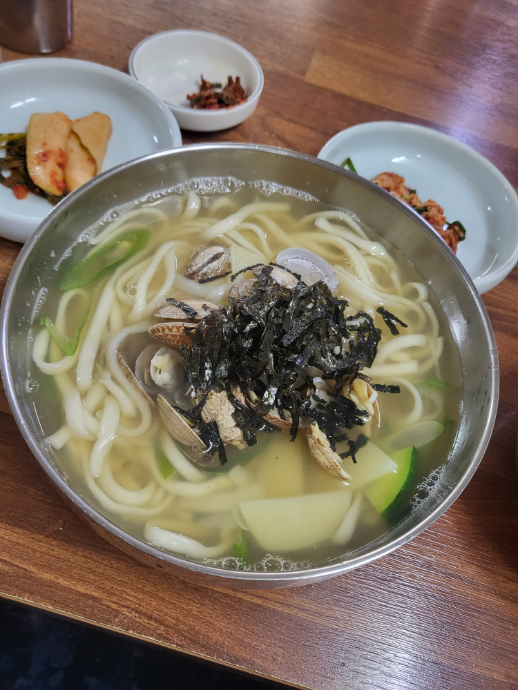 Eunhyenesonkalguksu (은혜네손칼국수) 3