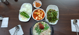 Milyangdwaejigukbap (밀양돼지국밥) 3