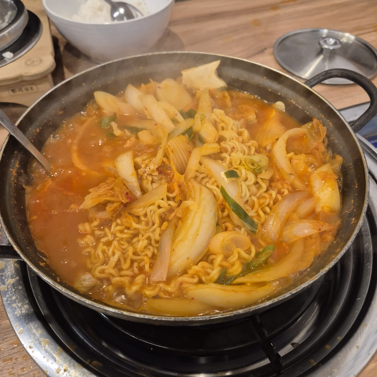 Sigoltongdwaejibokeum (시골통돼지볶음) 2