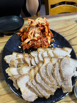 돌다리보쌈칼국수 3