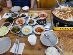 Duburanggamasotsondubu (두부랑가마솥손두부) 1