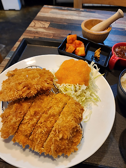 Sundonkkaseu (순돈까스) 1