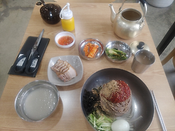 Wonsammemiljip (원삼메밀집) 1