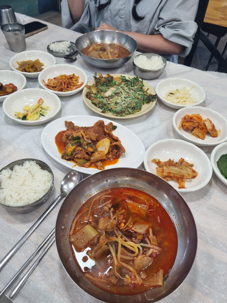 Ijosikdang (이조식당) 1