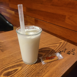 Keopiebanhadaincheonhyoseorojeom (커피에반하다인천효서로점) 3