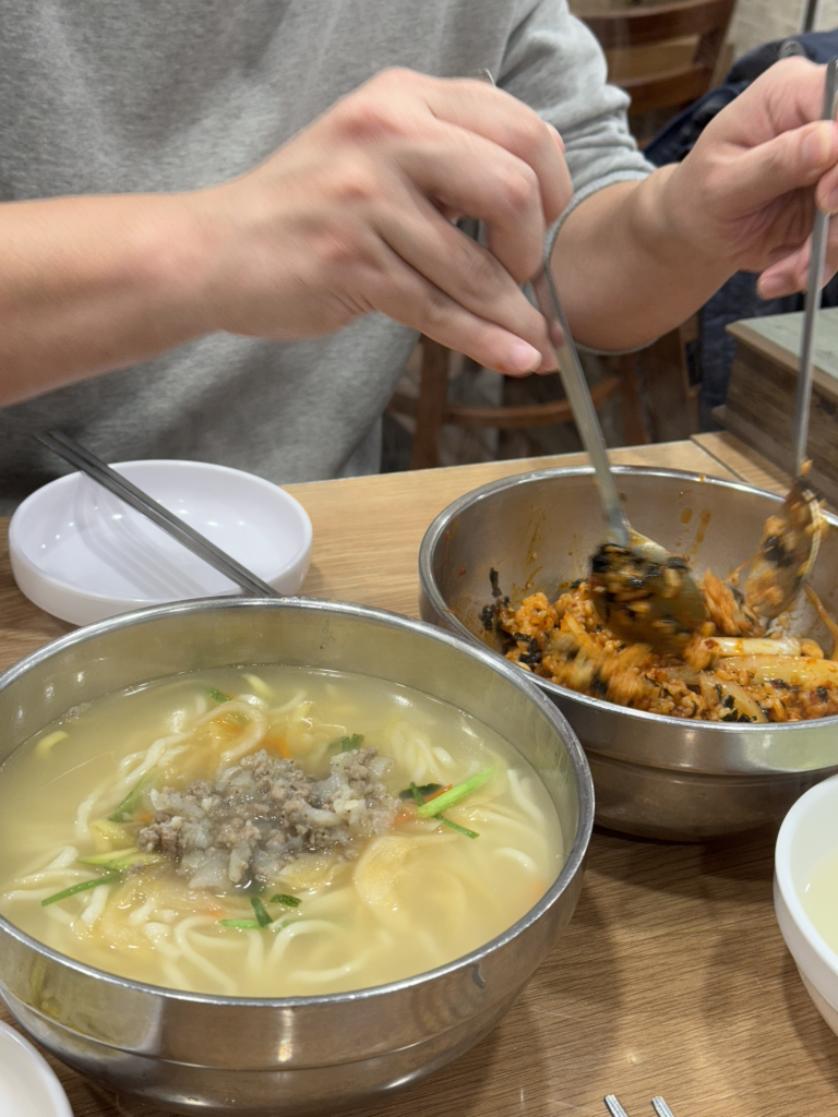 명동칼국수 선릉본점 사진 2