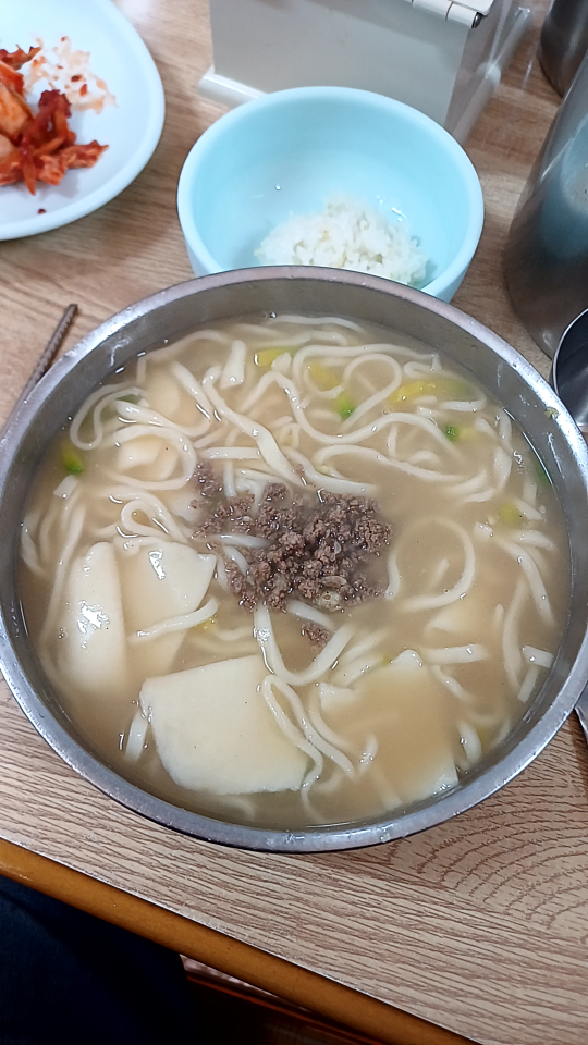 손국시 손칼국수감자수제비 대표 사진