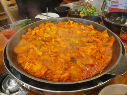 Manyeouidakgalbi (마녀의닭갈비) 1