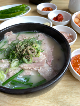 연창돼지국밥 2