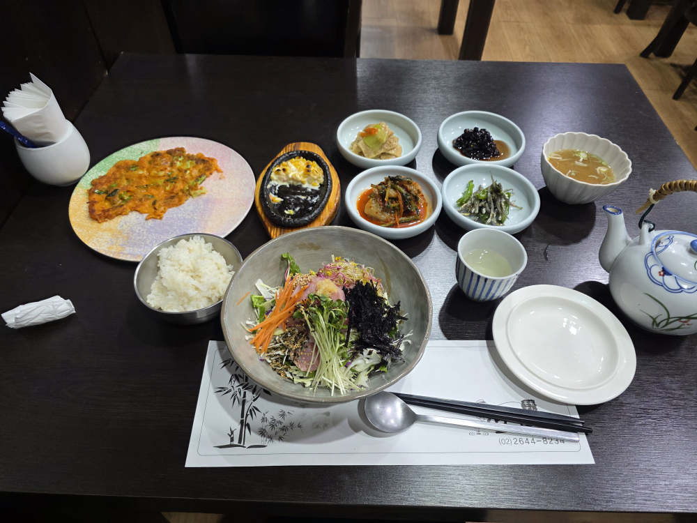 Momoilsik (모모일식) 2