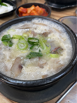 Eommasonpocheonsundaeguk (엄마손포천순대국) 3