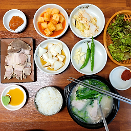 Gaboja dwaejigukbap (가보자 돼지국밥) 1