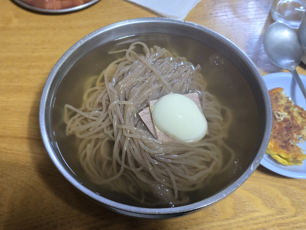 Hwanghaesikdang (황해식당) 2