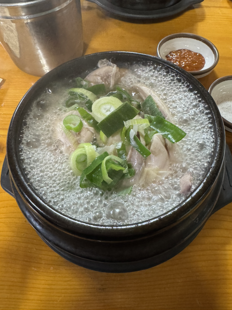 Seoulnokgaksamgyetang (서울녹각삼계탕) 3