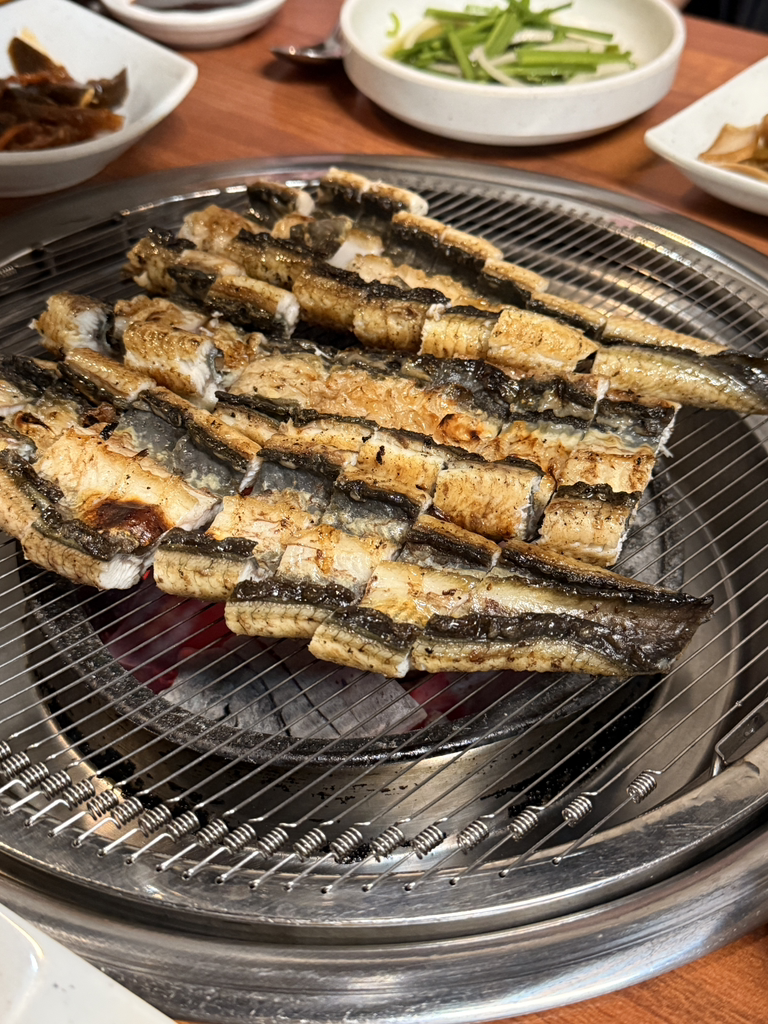 Gijeolcho pungcheonjangeo (기절초 풍천장어) 1