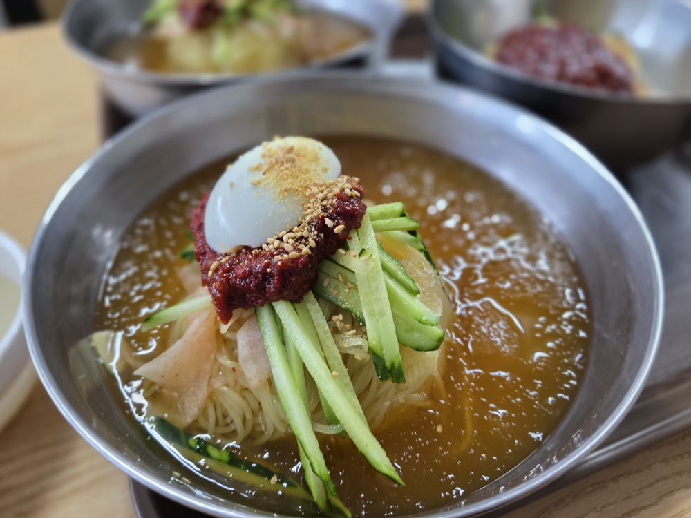 Gyeongjuyeohaengmilmyeon (경주여행밀면) 2
