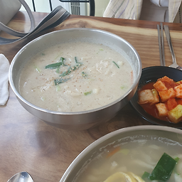 Dadamkalguksu (다담칼국수) 2