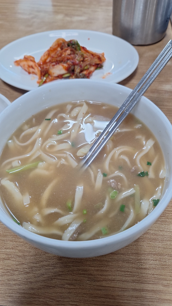논현손칼국수 대표 사진