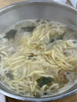 Hwangsaegolsonkalguksu 5