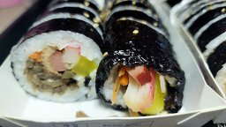Myeongpumdalin gimbap 5