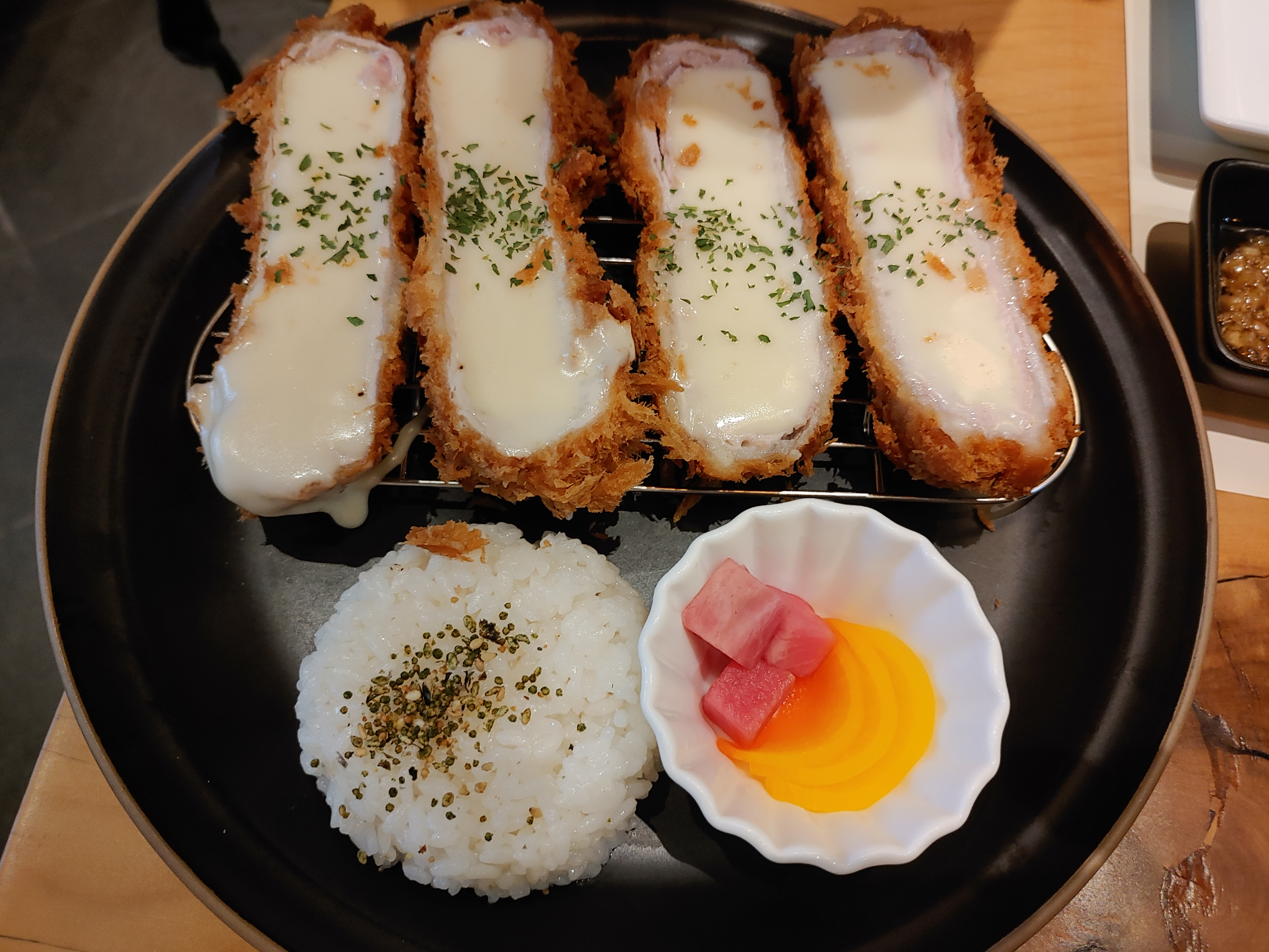 후니스시 4