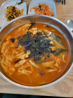 Deokisikdang (덕이식당) 2